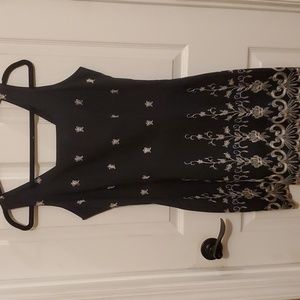 Vintage La Belle Black Short Sleeve Dress w/Floral Embroidery -USA